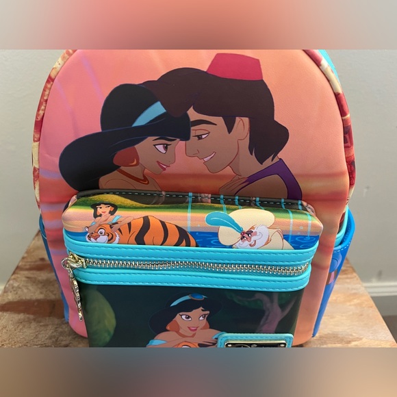Loungefly Aladdin Princess Scenes Mini Backpack - Picture 7 of 9